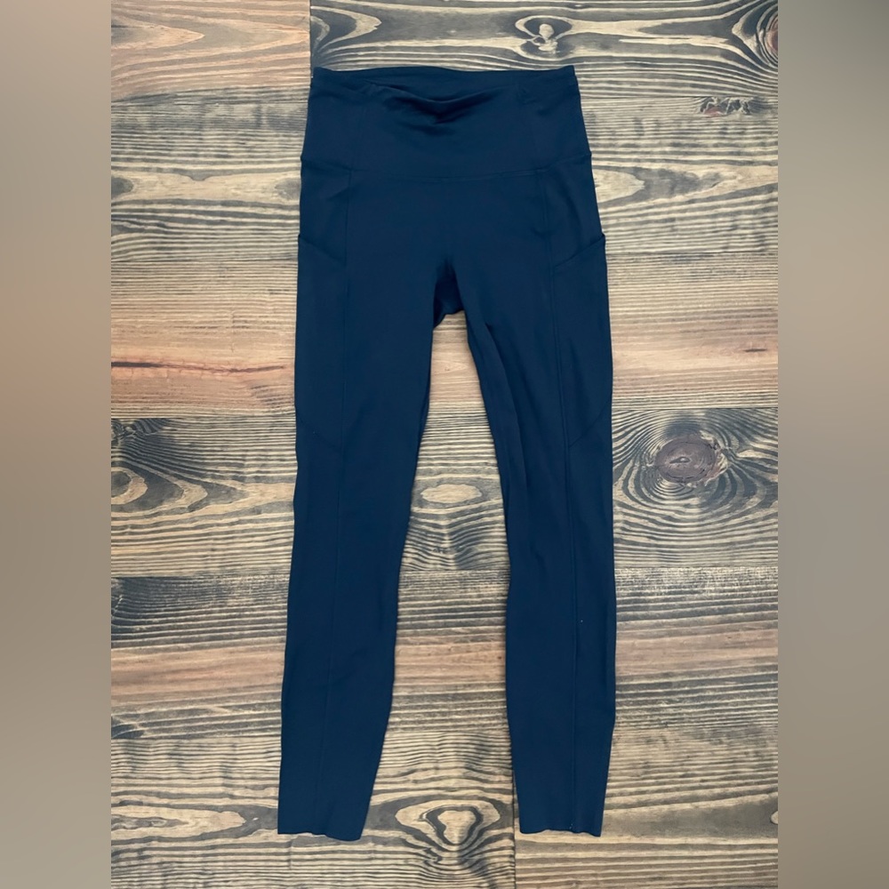 Size 2 Lululemon True Navy Leggings